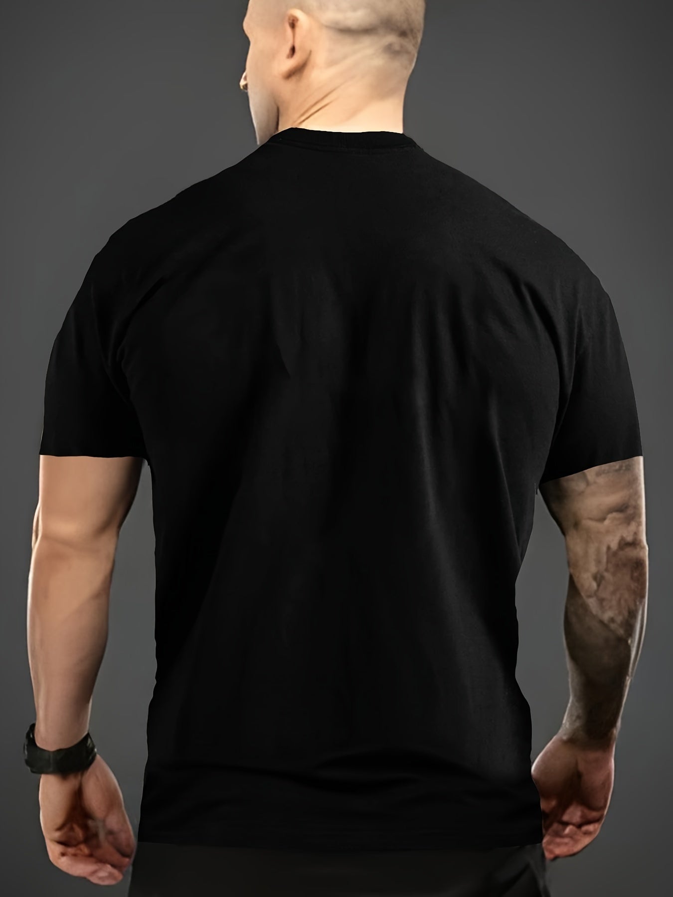 Casual Short Sleeved Round Neck T-shirt, Outdoor Men's Clothing