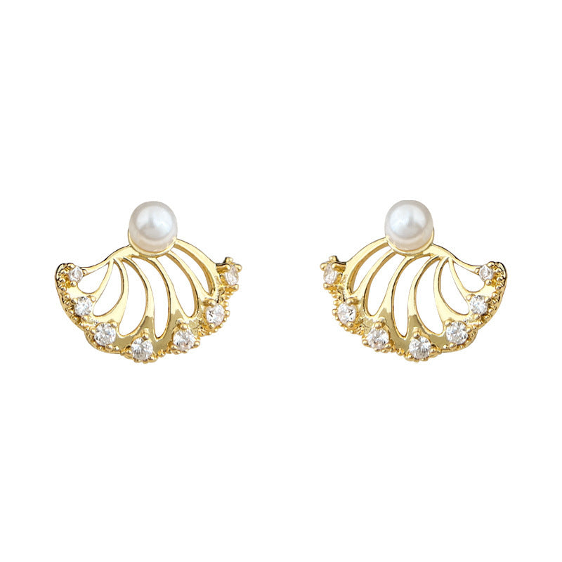 Silver Needle Hollow Swing Pearl Earrings